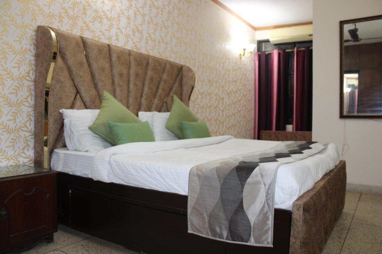 Awasthi Kozi Stays B&B - Closest To Vfs New Delhi Exterior photo